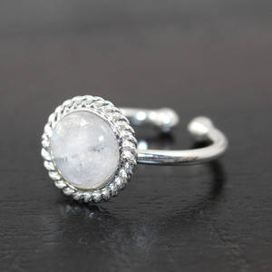 Style Argent Plaqué Pierre de Lune Naturelle Spirale Enveloppe de Fil Royal Ethnique Bague Pierre de Lune - Product Image 2