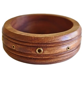 Brazaletes de Madera Tallada de Alta Calidad con Patrón Geométrico Elegante, Diseño Étnico Único, Joyería Unisex a la Moda para Mujer - Product Image 2