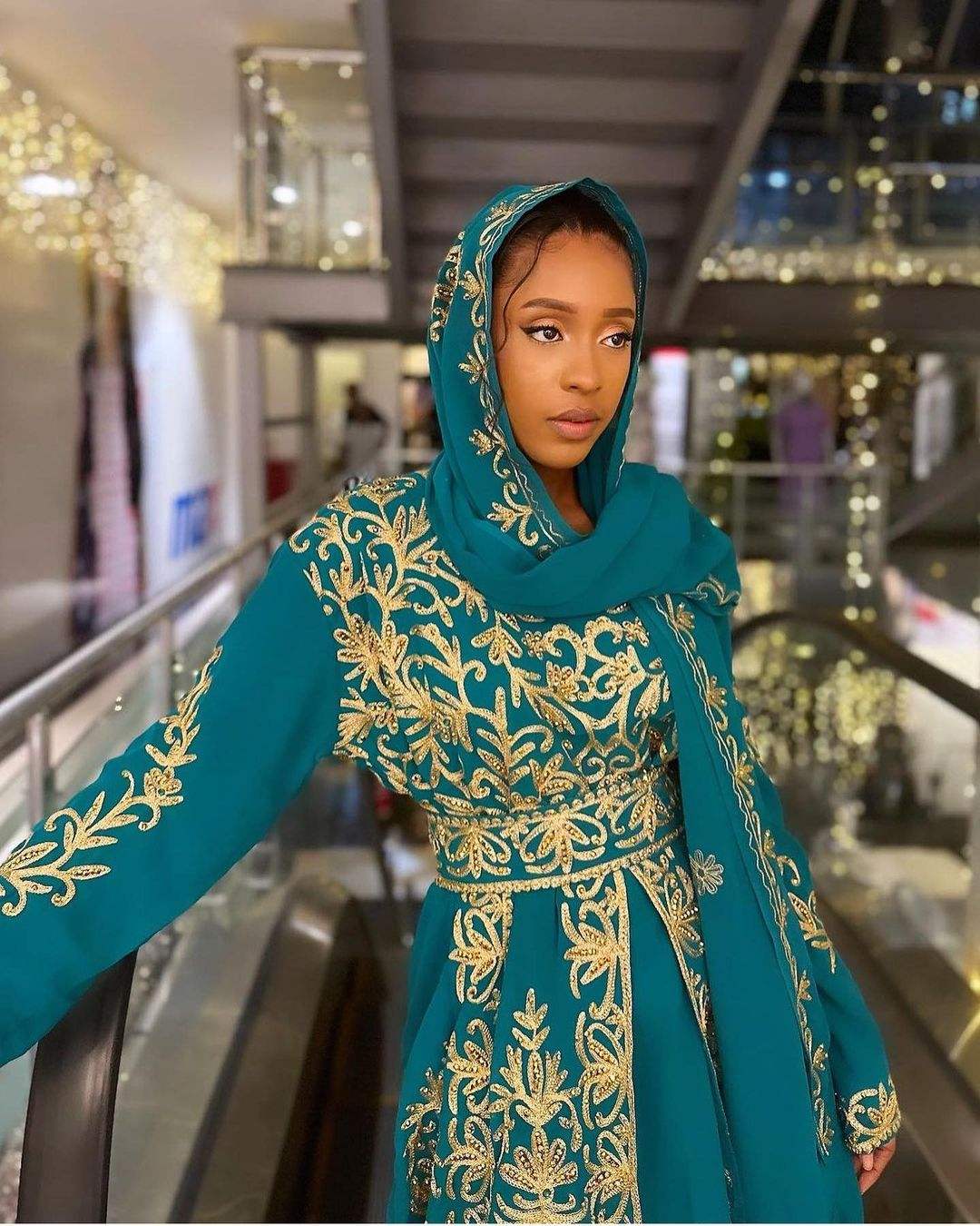 สีเทอร์ควอยซ์