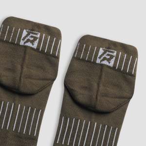 Chaussettes courtes sportives ShieldFlex (Olive) – Montantes, respirantes, confortables, logo personnalisable, antibactériennes, sans impression, pour l'automne - Product Image 6