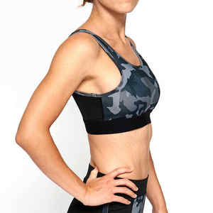Soutien-gorge de sport pour femmes camouflage imprimé sublimé grande taille vêtements d'entraînement légers et respirants avec logo sur le devant - Product Image 4