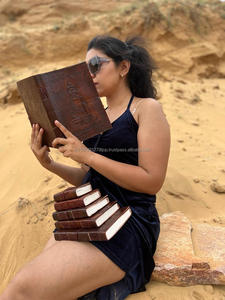 Nuevo diario de cierre de hilo seguro de cuero en relieve con herramientas manuales reales, diario de Poesía de viaje largo de cuero Vintage tradicional bohemio - Product Image 5