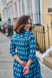 Robe bohème Varuni, tissage à la main, ikat, pur coton, décontractée, occasionnelle, robe d'été, vacances, mode éthique artisanale - Product Image 2