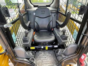 2022 CAT 289D3 Chargeuse sur chenilles à haut débit CAT Aux Hyd QC avec moteur et boîte de vitesses - Product Image 5