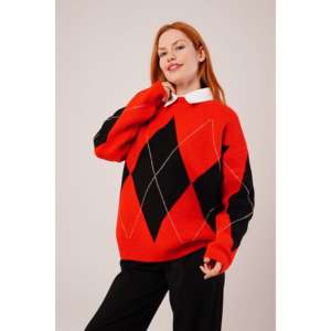 Pull tricoté rouge style preppy à motif baklava, vente en gros - Product Image 3