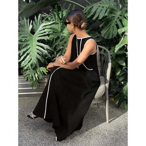 Robe longue en viscose pour femme Jane's, col épaules dénudées, avec détails de fines bretelles 36842-Noir - Product Image 4