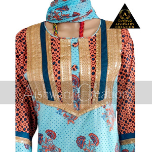 Femmes grande taille modeste à manches longues coton imprimé Jalabiya robe brodé cou conception en gros correspondant Hijab Ramadan - Product Image 3