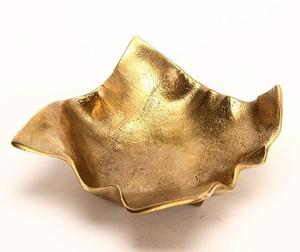 Cuenco escultórico inspirado en hojas, oscuro con vetas texturizadas acabado metálico, vajilla decorativa para servir dulces y centro de mesa - Product Image 3