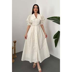 Robe brodée à col Peter Pan et manches ballon, couleur écru - Off-white - Product Image 1