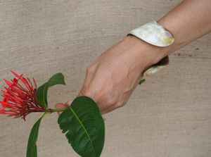 Bracelets en corne de buffle épaisse unisexe beaux bijoux en corne naturelle pour cadeau d'occasions romantiques - Product Image 4