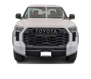 Camioneta 2024 PRO 4dr Crew-Max 4WD con Caja de 5.5', Motor 3.4L 6 Cilindros Turbo Gasolina/Petróleo, Volante a la Izquierda, Techo Panorámico de Aluminio - Product Image 1