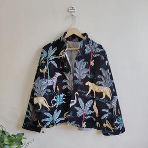 เสื้อโค้ทกำมะหยี่หรูหราลายดอกไม้แปลกๆกับนกเสื้อโค้ทคลุมหน้าแบบเปิดด้านหน้าสุดหรูของขวัญความรักสุดหรูหรูหราหรูหราหรูหราหรูหราหรูหราหรูหราหรูหราหรูหราหรูหราหรูหราหรูหราสง่างามสง่างามคลาสสิก - Product Image 5