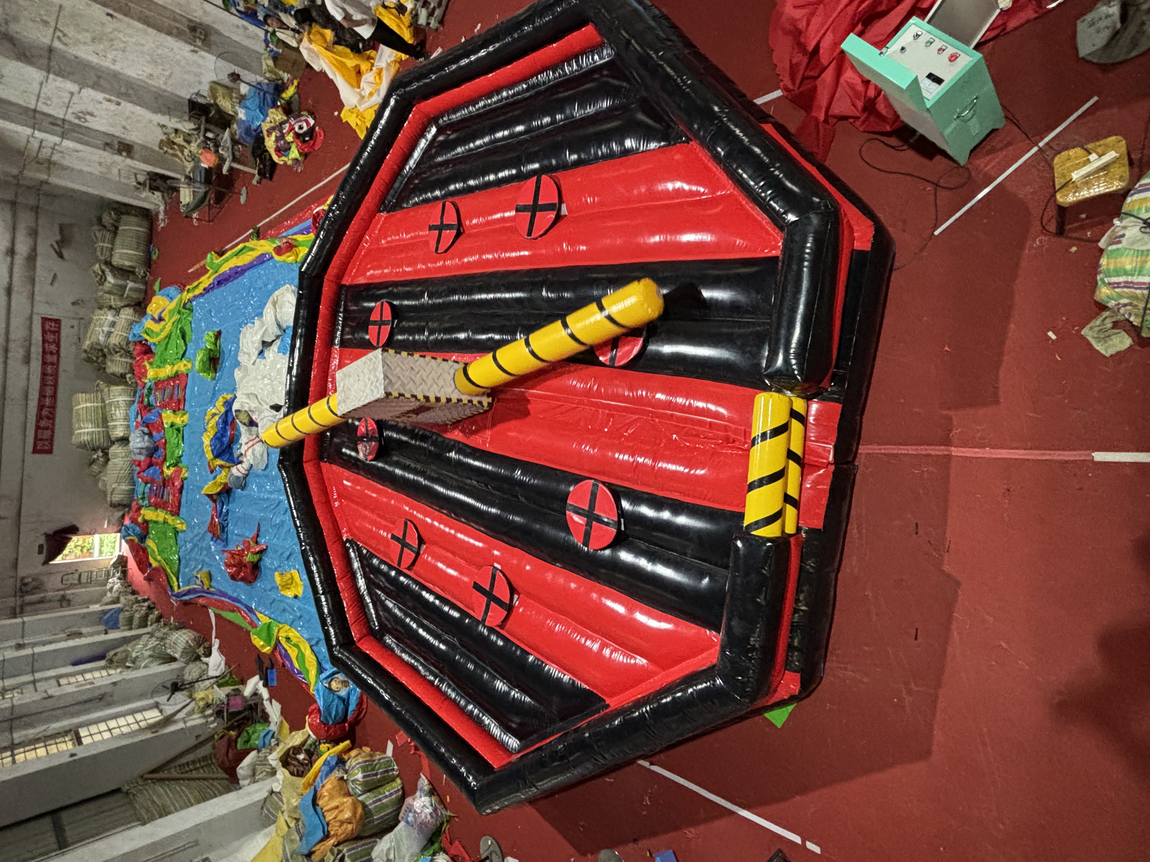 Negro Rojo - 8m de diámetro