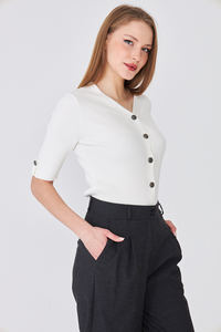 Cárdigan Elegante de Manga Corta para Mujer, Cómodo, Transpirable, de Punto Acanalado, Corte Ajustado, con Botones, Top de Punto para Verano, Estilo Moderno para Damas - Product Image 2