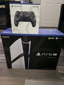 Consola PS5 Pro Original Nueva de 1TB Lista para Enviar, en Stock, Temporada de Invierno, Versión con Reproductor de Blu-Ray y Disco/Digital - Product Image 1