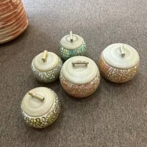 Pot en bambou naturel avec surface lisse et joint étanche pour une utilisation quotidienne élégante et fonctionnelle - Product Image 5