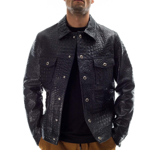 แจ็คเก็ตบอมเบอร์หนังแท้สีน้ำตาลขี้ผึ้งแบบทูโทน พรีเมียม สำหรับฤดูหนาว ทรงวินเทจ แบบยูนิเซ็กซ์ คอตั้ง ปักโลโก้ด้านหน้า ระบายอากาศได้ดี แห้งเร็ว รุ่นปี 2025 - Product Image 1