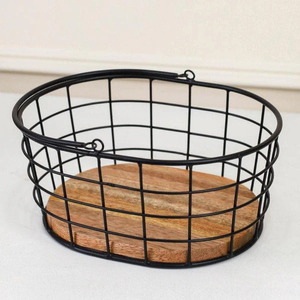 Cesta de frutas contemporánea inspirada en la manzana Diseño de acero inoxidable para un aspecto lujoso - Product Image 1