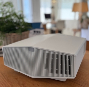 TopQuality March expo XW5000ES 4K HDRs HomeTheater <strong>Projector</strong> QuickSales