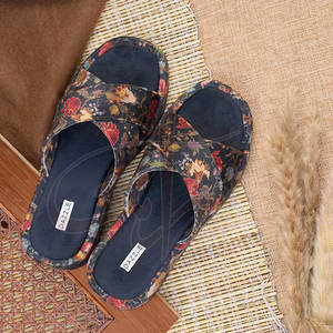 <b>Black</b> <b>Women's</b> Luxurious Velvet Upper Anti-Slippery Fashion Trend Handmade Sliders with Exquisite Flower Design - Product Image 4