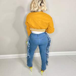 Winter Thick Trendy Embroidered Varsity <b>Jacket</b> Women Custom Womens Varsity <b>Jackets</b> Wool <b>Jacket</b> Chenille Patch - Product Image 4