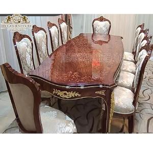 โต๊ะและเก้าอี้ไม้สักแกะสลักไม้สัก ชุดโต๊ะรับประทานอาหารแกะสลักดีไซน์โบราณ เฟอร์นิเจอร์ห้องรับประทานอาหารแกะสลักด้วยมือยุโรป - Product Image 1