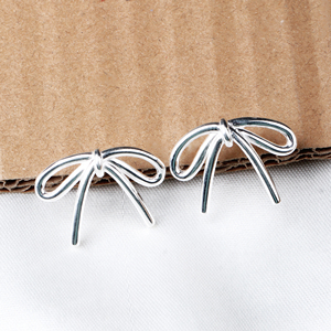 Trendy Solid 925 <b>Sterling</b> <b>Silver</b> Bow Shaped <b>Stud</b> <b>Earring</b> for Women Handmade Designer Jewelry Wholesaler - Product Image 5