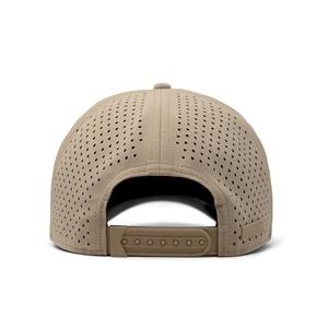 Gorra de béisbol impermeable con logotipo de Parche de goma de 5 paneles personalizada, gorras perforadas con agujeros cortados con láser, gorras de golf deportivas de rendimiento - Product Image 4