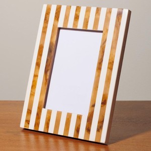 Cadre photo en mosaïque en os et résine fait à la main, le plus vendu, pour la décoration de table, provenant d'un fabricant indien - Product Image 1