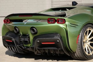 Ferrari SF90 Spider Convertible 2021 con Caja de Cambios Automática, Asientos de Cuero, Híbrido Turbo, Certificado, Limpio y en Buen Estado - Product Image 6