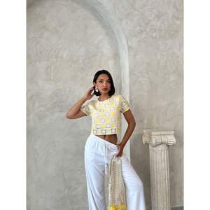 Blusas de Mujer al por Mayor, Camisetas de Tirantes con Patrón de Cuadros Tejidas a Crochet - Product Image 2