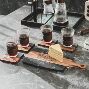 Planche à pain en bois au fini naturel avec poignée, parfaite pour servir des apéritifs, du fromage, des collations sèches et du fromage en acier inoxydable - Product Image 5