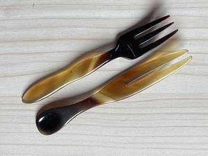 Ensemble de couverts en corne de qualité supérieure Ensemble de couverts à salade avec manche en os Ensemble de 2 ustensiles de cuisine en métal de haute qualité Couverts - Product Image 6