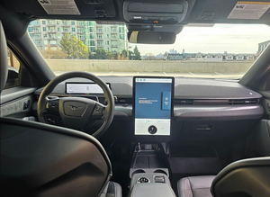 FORD MUSTANG MACH-E GT 2021 USADO, CON VOLANTE A LA IZQUIERDA/DERECHA - Product Image 4