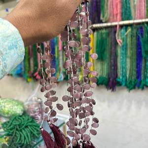 Perles en forme de larme Monalisa en fibre optique violette avec pierre précieuse naturelle ovale - Product Image 1