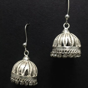 Pendientes de tuerca de alta calidad más vendidos Swaying Graceful-22 Directo del proveedor indio con brillo brillante - Product Image 1