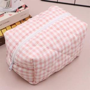 Quilted Plaid Cosmetic Bag Cotton <b>Makeup</b> Pouch Zipper Toiletry <b>Case</b> Portable Travel Organizer - Product Image 4
