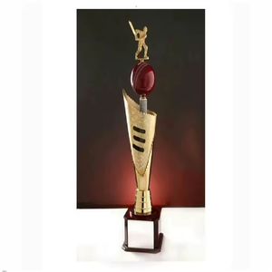 Copa de Campeón de Lujo en Oro y Plata, que Simboliza Grandezza, Excelencia y Detalles Intrincados, Disponible a Precios de Mayoreo. - Product Image 2