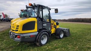 Kubota รถตักล้อหน้าขนาดเล็ก2024 WL34พร้อมตลับลูกปืนและปั๊มไฮดรอลิกแบบ Eaton รับประกัน1ปีสำหรับใช้ในบ้าน - Product Image 4