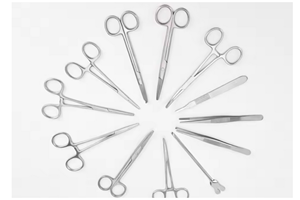 Ensemble d'instruments de chirurgie mineure de base en acier inoxydable de 13 pièces Kit de pansement chirurgical réutilisable avec boîte stérilisable Certifié ISO - Product Image 2
