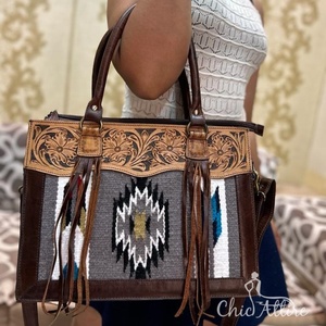 Nuevo 2024 diseñador de lujo a mano Tooled Saddle manta borla bolso de mano de alta calidad de cuero genuino bolsos de hombro cruzados para mujer - Product Image 1