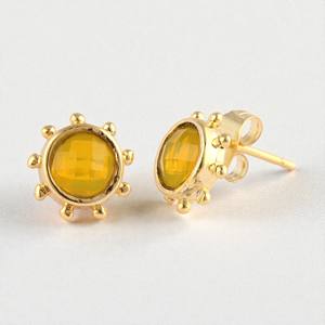 Boucles d'oreilles clous en argent sterling 925 avec pierre précieuse en calcédoine jaune de 6 mm - Clous fantaisie plaqués or - Fournisseur de bijoux faits à la main en gros - Product Image 1