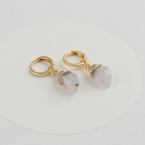 Pendientes de aro hechos a mano con piedra lunar arcoíris genuina Piedra preciosa galvanizada Piedra natal natural áspera Suministro a granel - Product Image 4