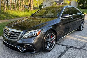 Mercedes-Benz E63 S AMG berline d'occasion en excellent état, modèle 2015 - Product Image 5