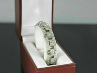 Bracelet tennis unisexe tendance en argent 925 plaqué rhodium avec moissanite ronde taille brillant de 15,00 carats, 8 pouces