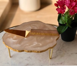 Support à gâteau en résine transparente |   Porte-dessert transparent moderne - Product Image 1