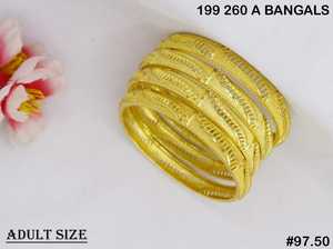 Brazaletes de metal Regal Grace inspirados en la tradición india para boutiques de moda modernas Brazaletes de metal Golden Legacy - Product Image 2