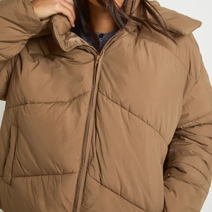 Veste matelassée à fermeture éclair pour femme, chaude, design personnalisé, rembourrage personnalisé, logo personnalisé, veste matelassée 2026, prix d'usine, vêtements décontractés, veste matelassée épaisse - Product Image 4