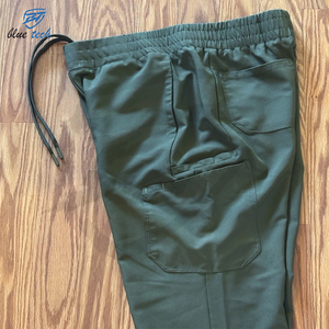Ensemble d'uniformes médicaux légers de haute qualité pour femmes, en coton, avec couleur personnalisée - Product Image 4