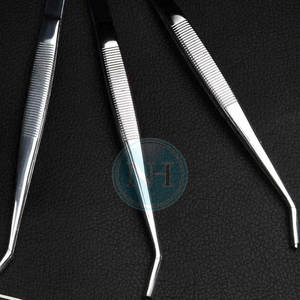 Pinzas de Curación Dentadas y Curvadas Delicadas para una Manipulación Médica y Quirúrgica Precisa - Product Image 4